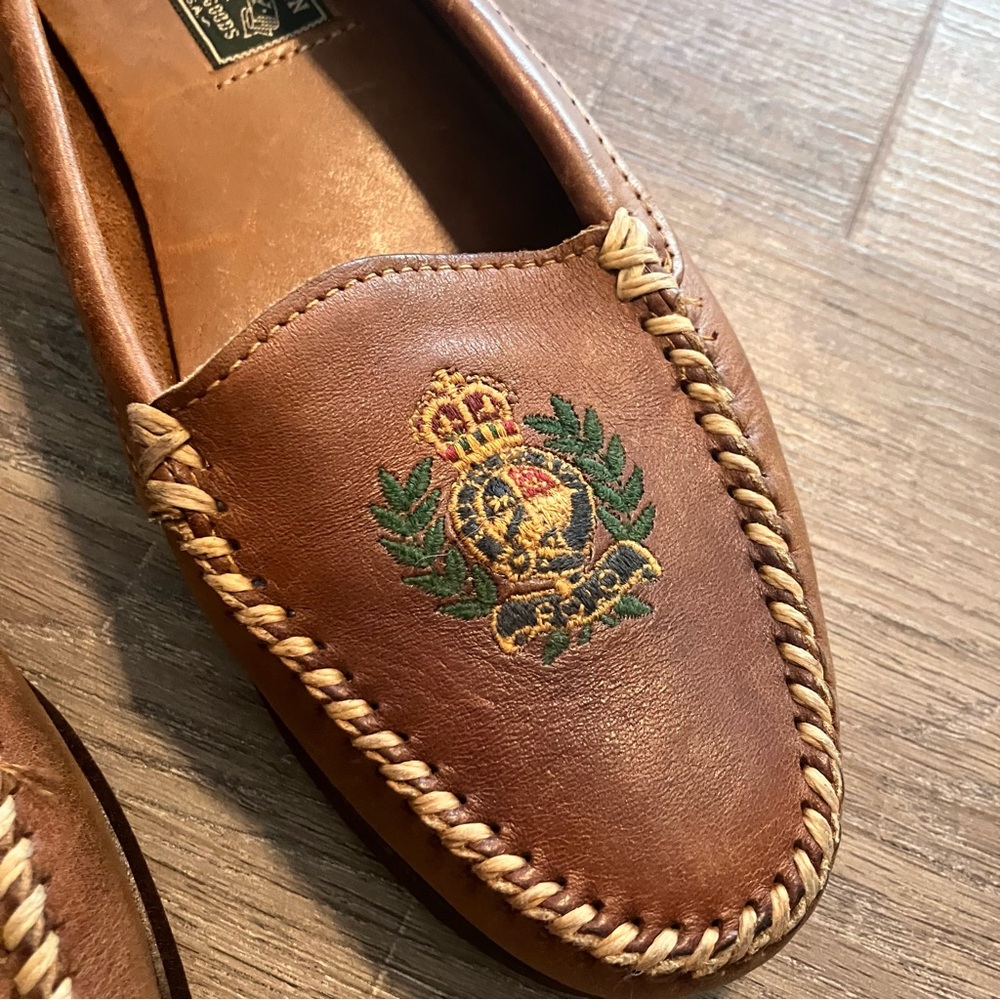 Ralph Lauren Tan Leather Embroidered Crest Loafers - Picture 3 of 9